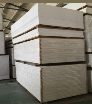 Plexiglas white / opal / 2mm