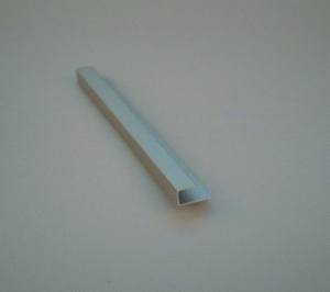 Завършващ профил U